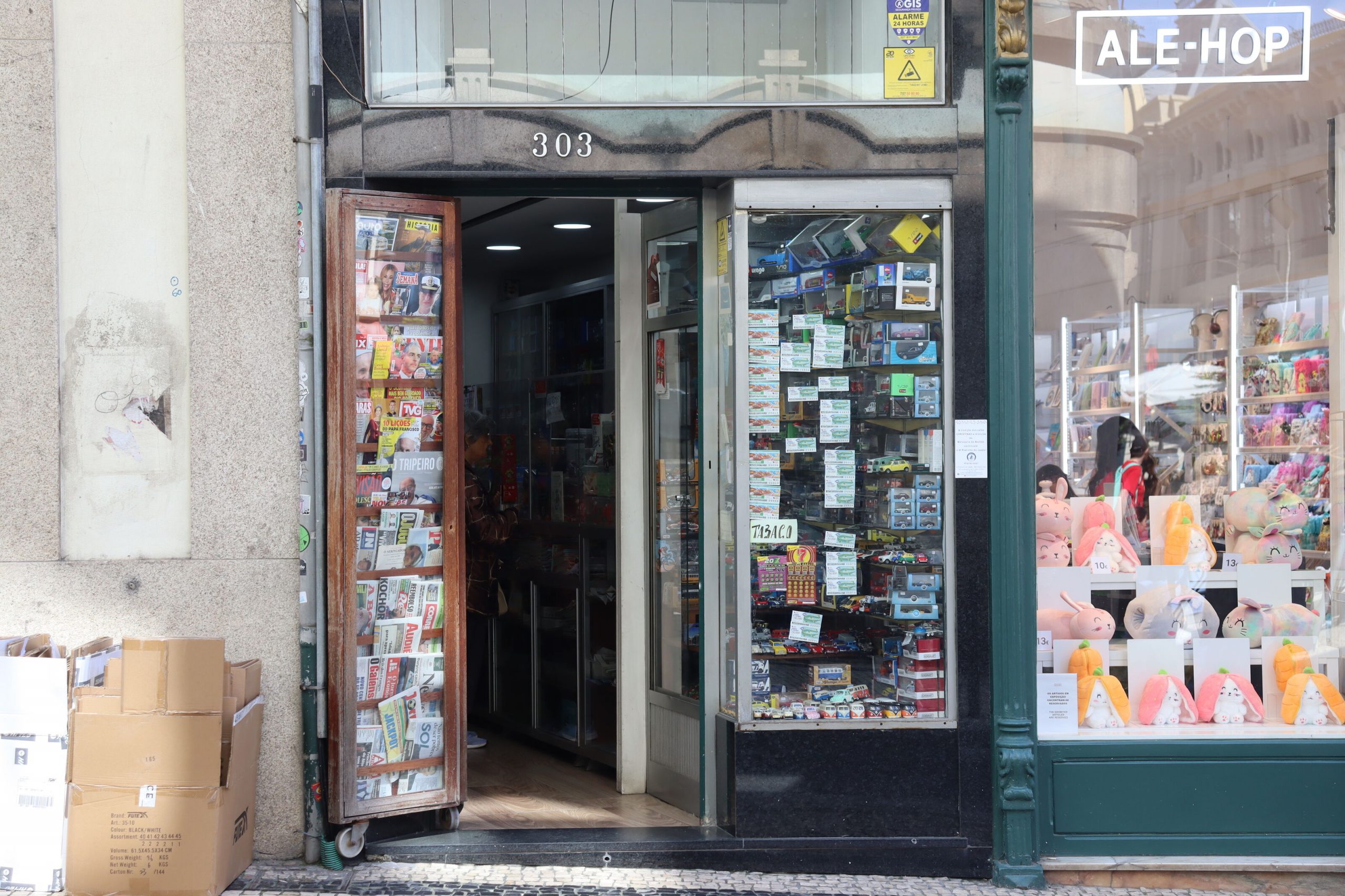Maria da Conceição Vinagre, 73, sem domingos nem férias: o preço de construir uma vida
